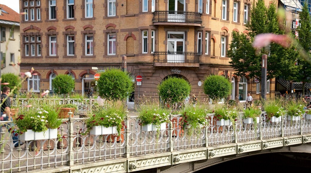Esslingen showing street scenes