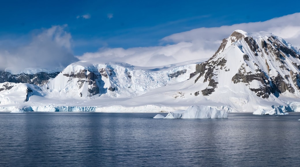 Stunning icy landscapes, Chiriguano Bay, Danko Island, Antarctic Peninsula, Antarctica