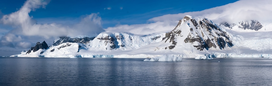 Stunning icy landscapes, Chiriguano Bay, Danko Island, Antarctic Peninsula, Antarctica
