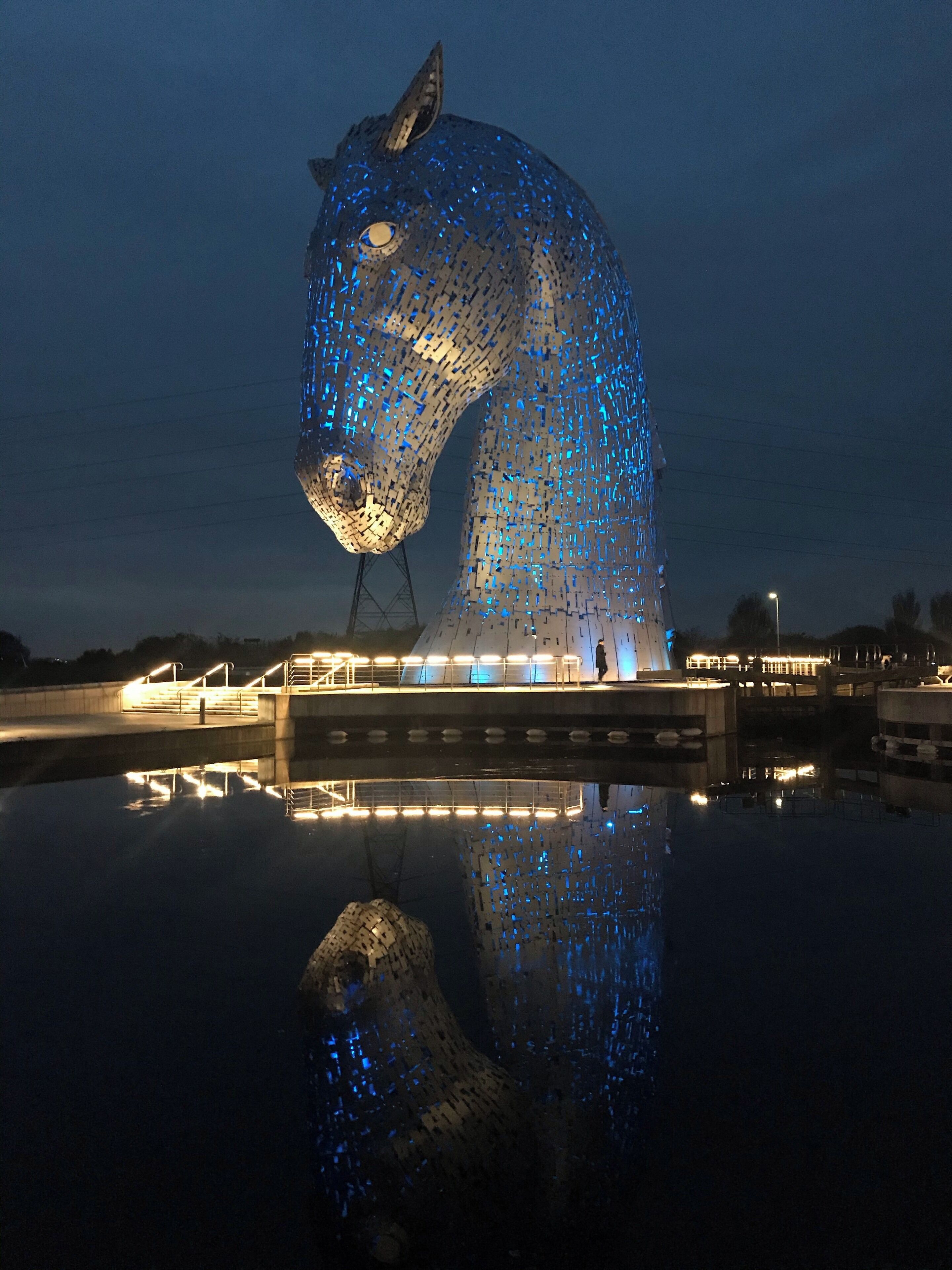 The magnificent Kelpies, between Falkirk and Grangemouth. Built on brownfield land, beside the Forth & Clyde canal. Thirty metres (100 ft) tall, these magnificent sculptures are based on the ancient mythical Kelpies/water horse. Very popular spot with locals and tourists, it’s in the Helix park - well worth a trip. Halfway between Edinburgh and Glasgow, I think they’re my favourite spot in my home town. #Lifeatexpediagroup