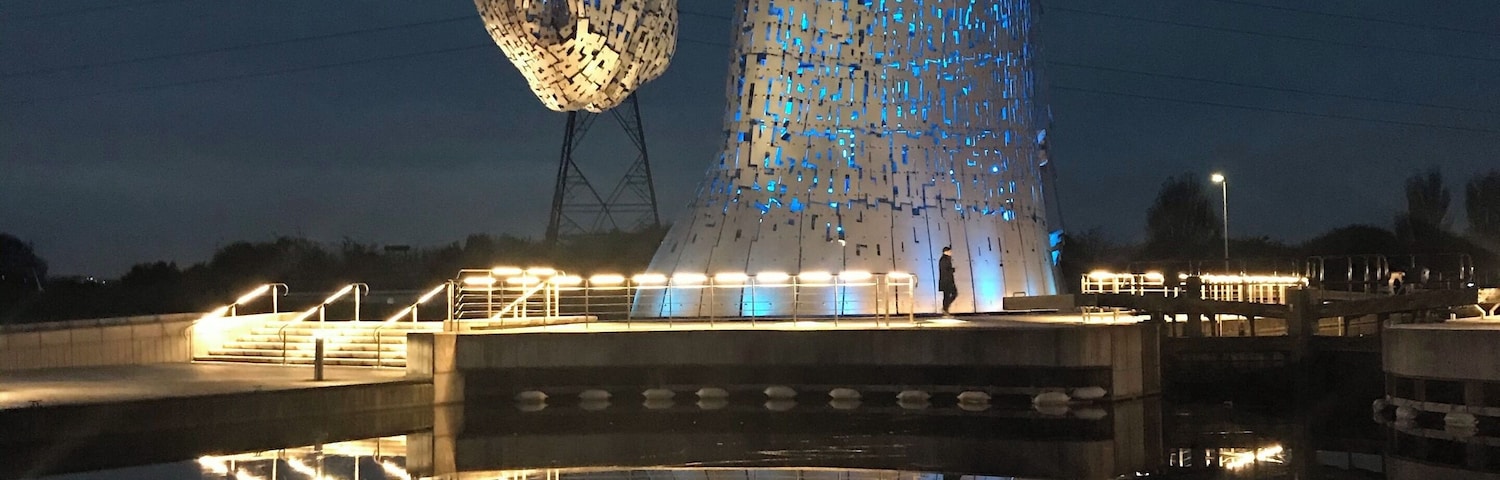 The magnificent Kelpies, between Falkirk and Grangemouth. Built on brownfield land, beside the Forth & Clyde canal. Thirty metres (100 ft) tall, these magnificent sculptures are based on the ancient mythical Kelpies/water horse. Very popular spot with locals and tourists, it’s in the Helix park - well worth a trip. Halfway between Edinburgh and Glasgow, I think they’re my favourite spot in my home town. #Lifeatexpediagroup