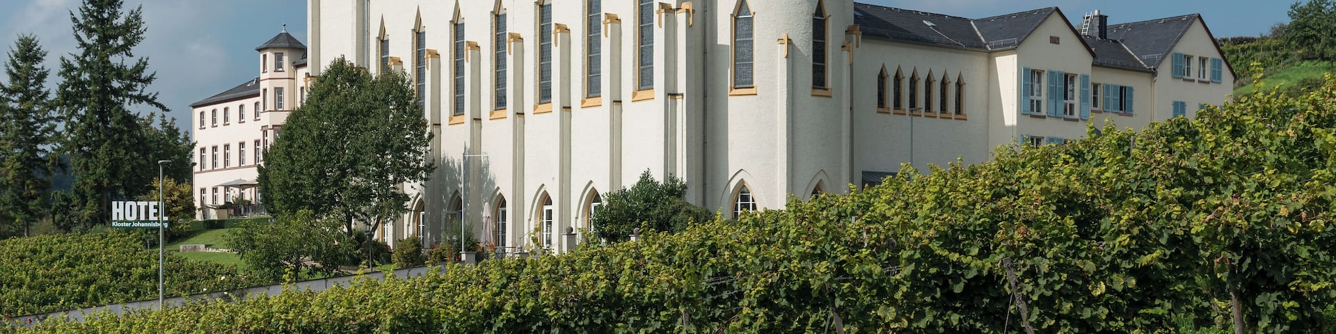 This is a picture of the hessian Kulturdenkmal (cultural monument) with the ID
