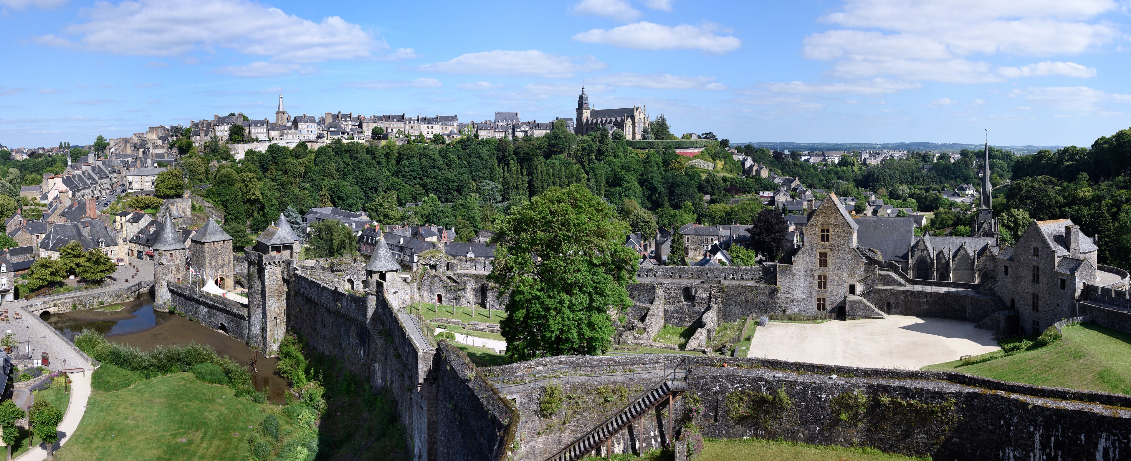 Fougeres