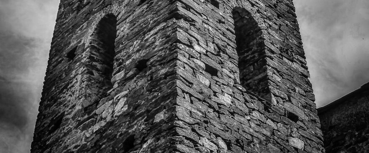 Sant Joan de Caselles is a small Romanesque church built in the 11-12th century and is located on the old road from Canillo towards France in the country of Andorra. Because of its beauty, it is considered one of the most popular examples of religious Romanesque architecture and is registered in the Cultural Heritage of Andorra.
On the north side you can see the most characteristic element of the temple, its bell tower. http://bit.ly/1HW0RLy