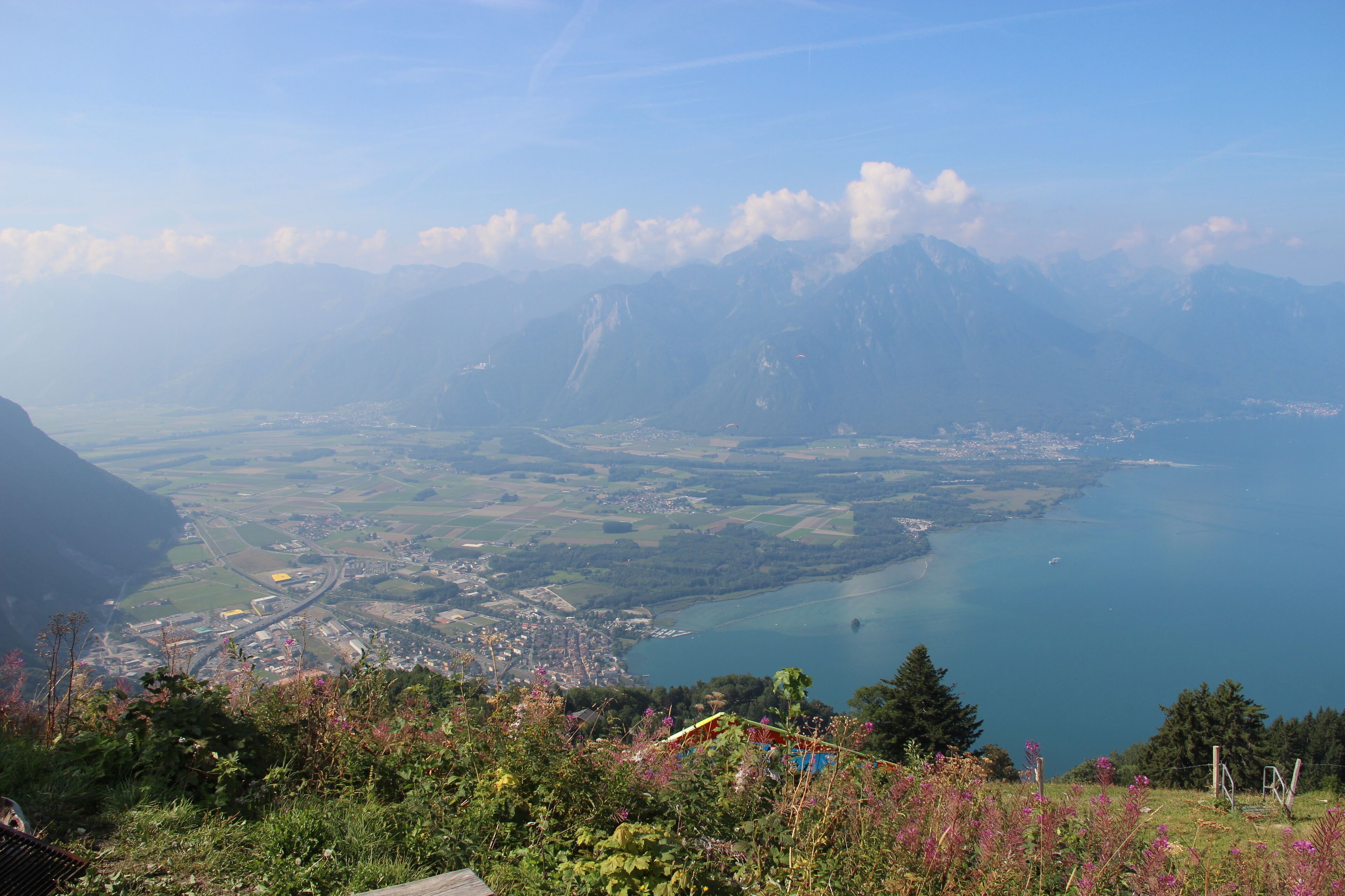 View onto the Lake of Geneva from Creux à la Cierge