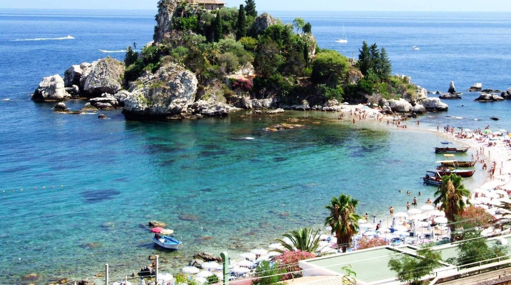 To see more www.flickr.com/photos/gnuckx Welcome. You are free to use all my photos for free. My photos are licensed under Creative Commons Attribution United States License for your legal protection. So you are FREE (as for beer) to copy, distribute, display, perform the work, and to make derivative works, including for commercial use. You may use any of my photos to repost in the Internet, make calendars or any other object, use it in other media production, print them for sale, etc... You do not need special permissions, because all possible permissions you might ever need are hereby granted. If you want to give credit, just give it to mike gnuckx. Enjoy. :-) night sunset dawn sea sicilia sicily sea bay summer roma rome beach travel vacation italia italy travel creative commons cc gnuckx nikon dolce gabbana etna free blog blogs blogger bloggers tumblr flikr venezia carnevale panoramio