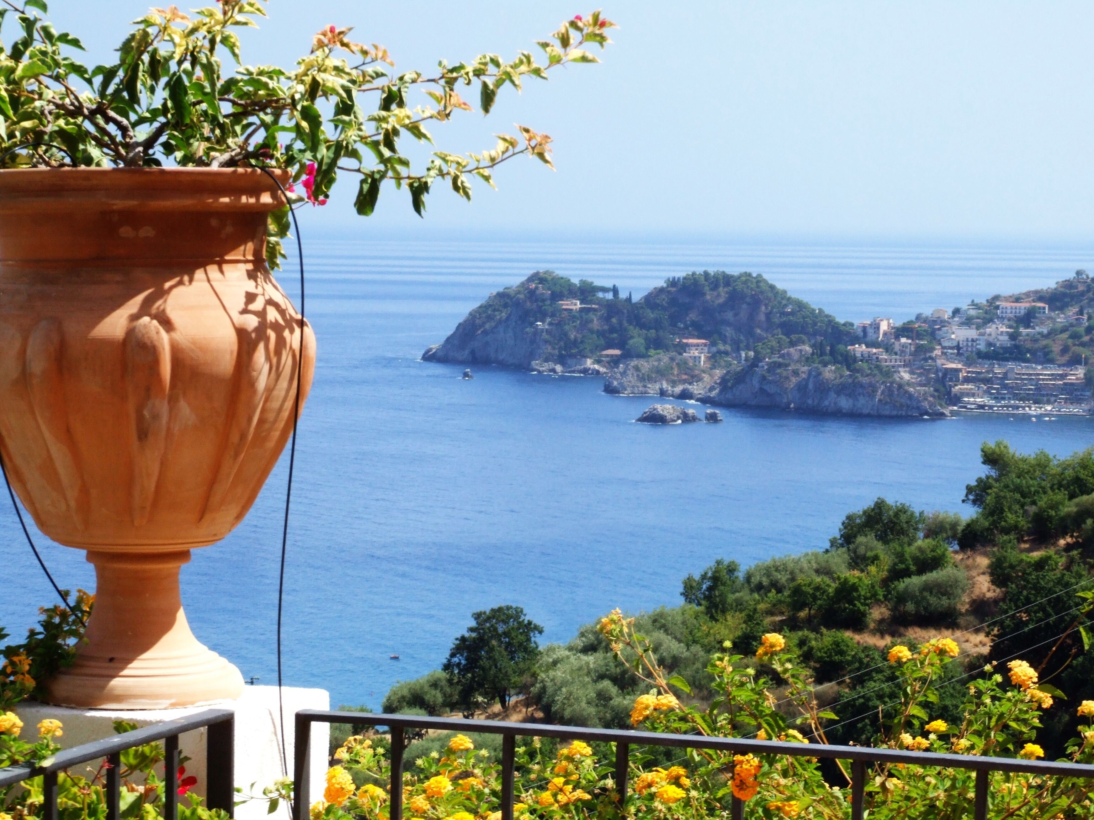 taormina giardininaxos messina isolabella sicilia sicily italia italy landscape