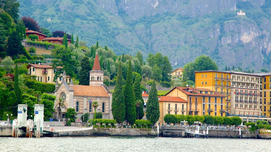 Cadenabbia showing a coastal town, general coastal views and a marina