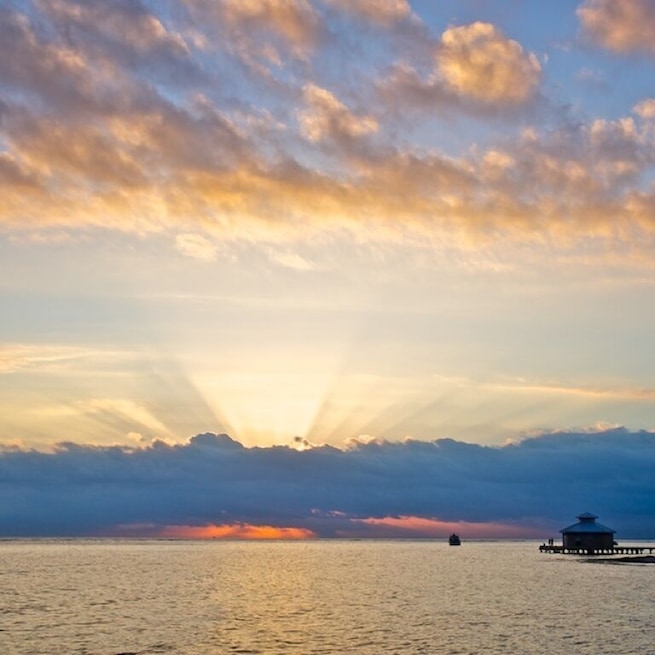 Perfect sunrise. Spent a quiet hour during this magnificent view.