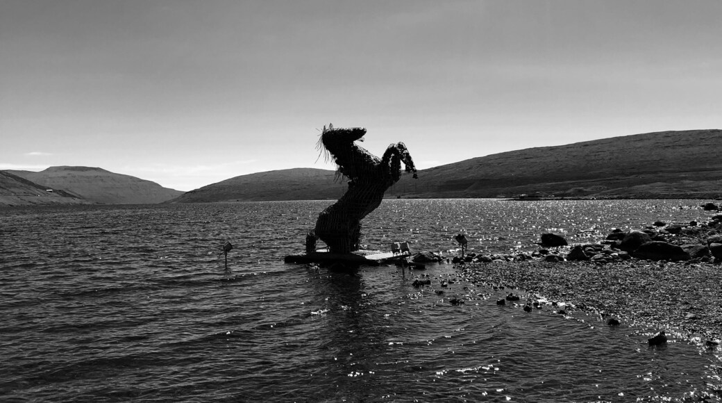 This is also a country that loves art.