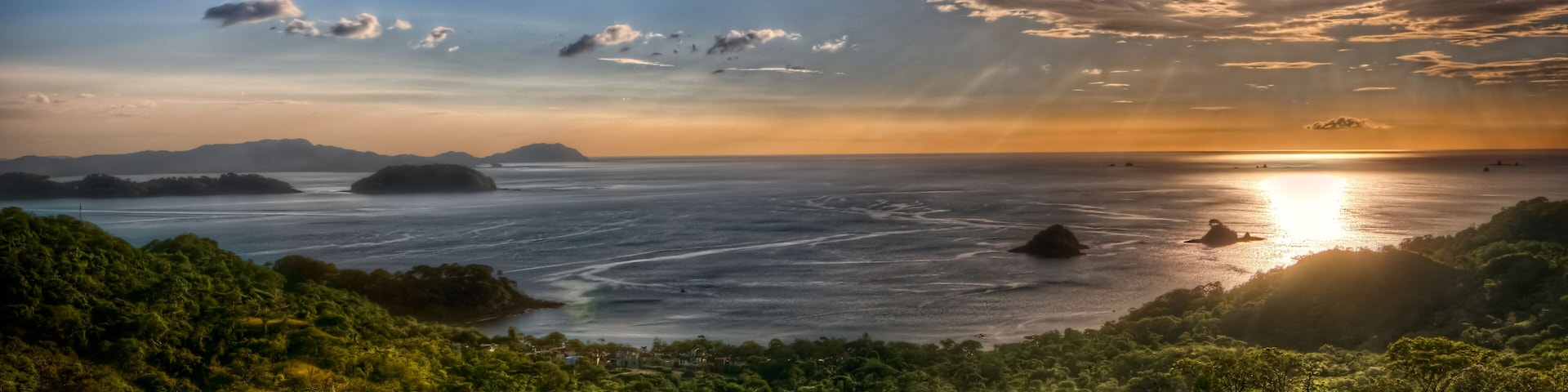 Sunset over the Potrero bay and Playa Azucar