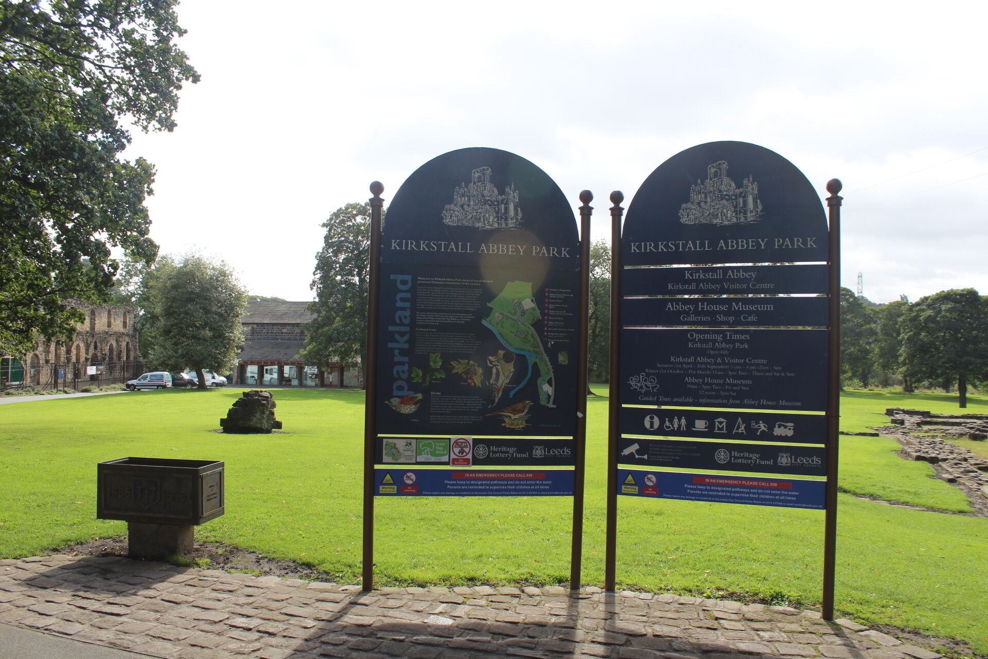 Kirkstall Abbey - my friend and I were so excited to see an old rundown building that we photo-whored this place.