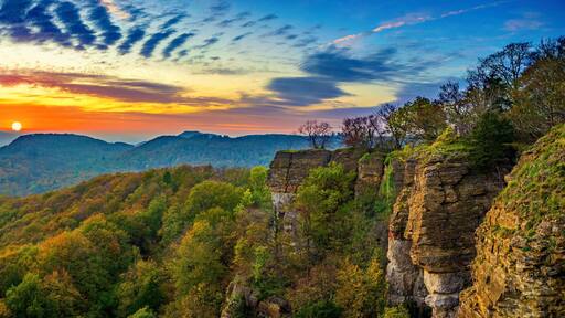 Hohenstein kurz vor dem Sonnenuntergang