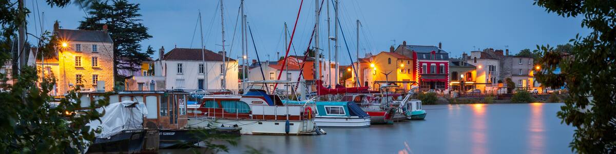 Ancien village de pêcheurs sur les bords de Loire à Trentemoult à coté de Nantes