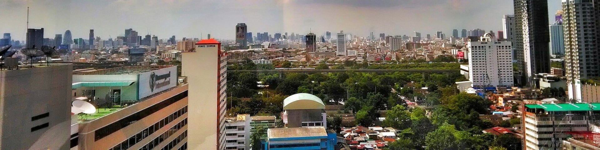 Feeling blue while waiting Doctor.
Hope me get well soon.
#lifeatexpedia