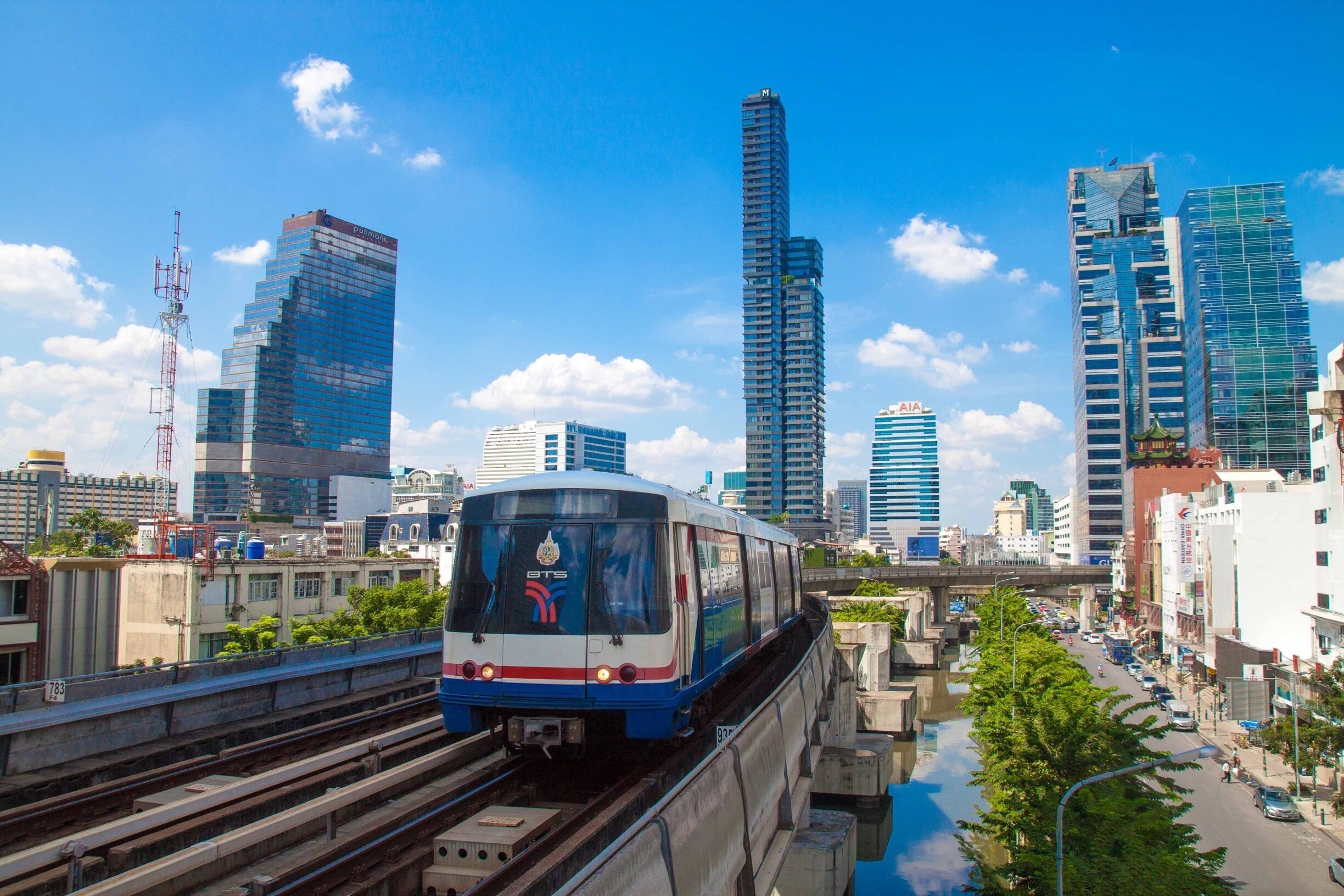 The Bangkok Transit System (BTS) is a convenient way of getting around the capital of #Thailand 🇹🇭
#LifeAtExpedia