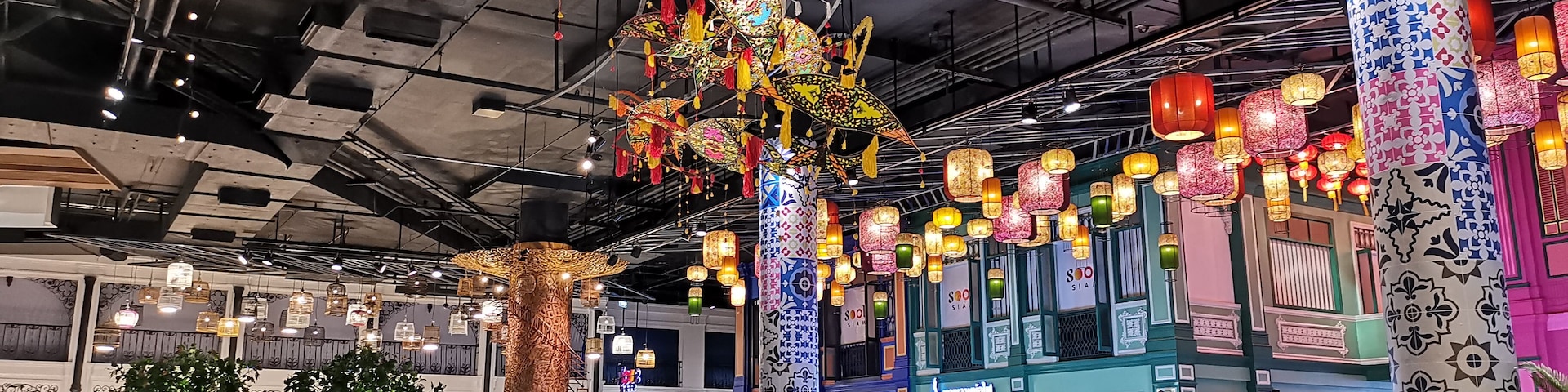 Fabulous place. Looks like a fairy tell shopping mall. A must visit when you are in Bangkok, Thailand