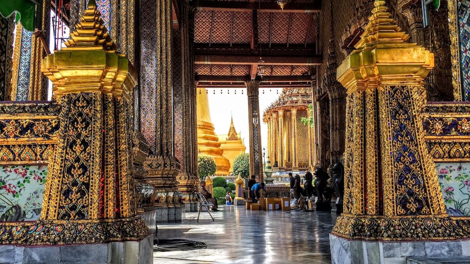 Awesome and rich in ancient craving and great master work in the Grand Palace #details #red #travel #nationalpark #architecture #Thailand #hiking