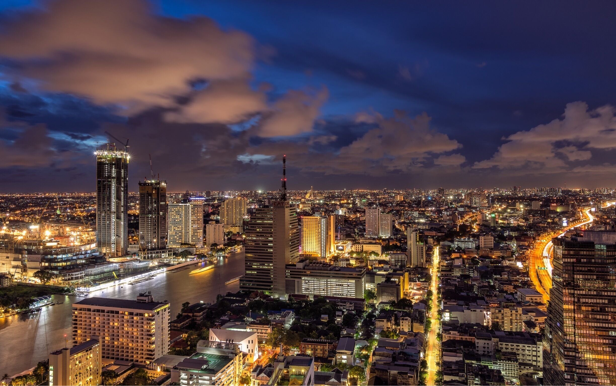 Bangkok come alive at night. 
