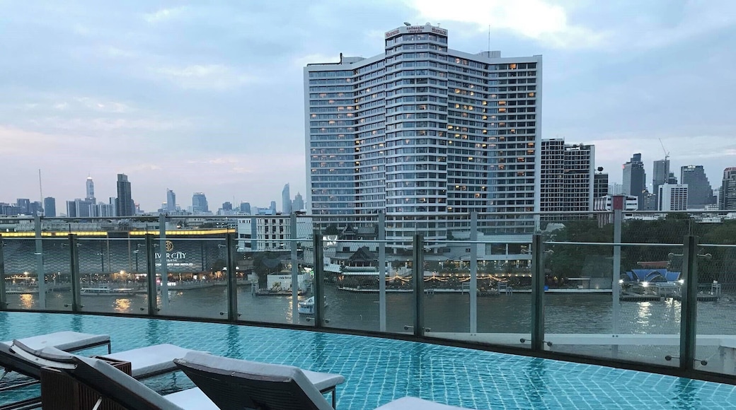 Good stay near river side
#OrbitzTravel