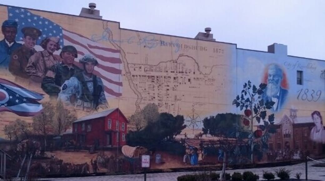 A mural depicting the history of the city of Reynoldsburg.