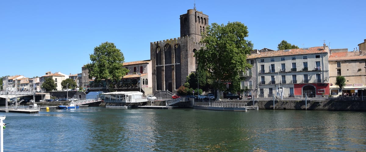 This building is inscrit au titre des Monuments Historiques. It is indexed in the Base Mérimée, a database of architectural heritage maintained by the French Ministry of Culture, under the reference PA00103340 .