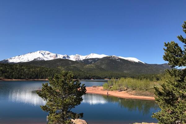 Breathtaking drive all the way up pikes peak
