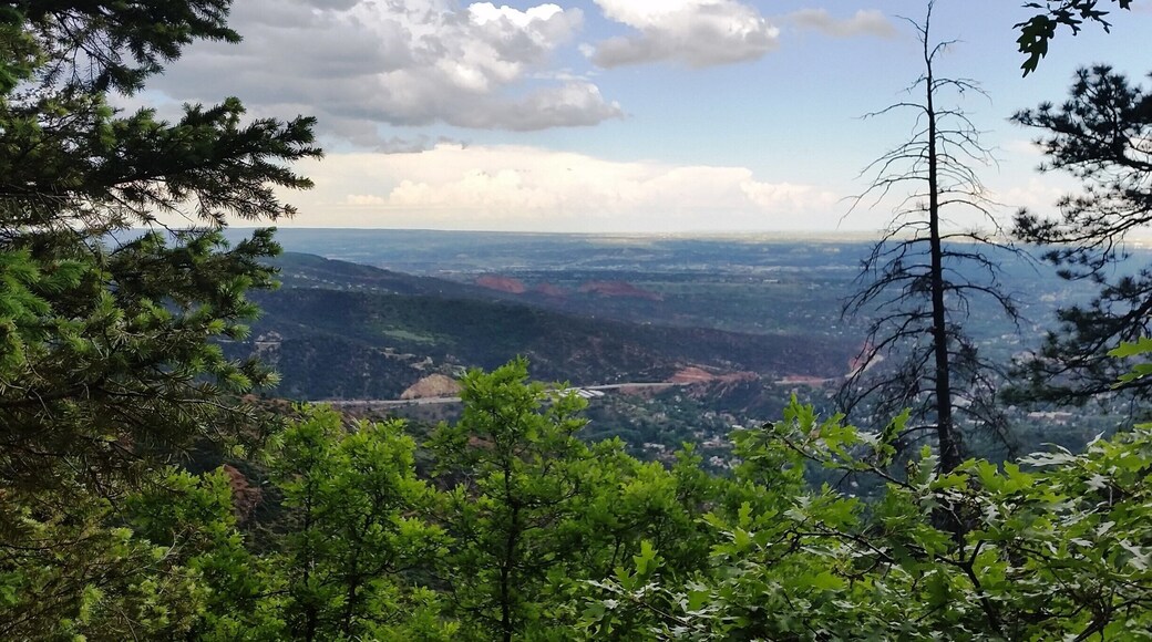Starting at elevation 6500 feet, the Manitou Incline rises 2080 ft over less than a mile to make a strenuous athletic challenge with a view. You may have to park in downtown Manitou Springs and take the free shuttle to the base of the mountain near Pike's Peak Cog Railway station.
#hiking
#Colorado
#