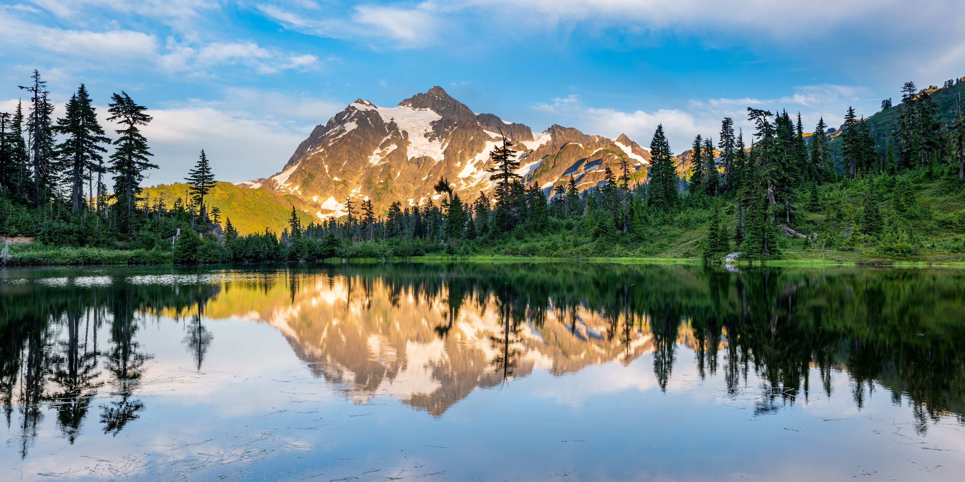 North Cascades National Park Picture Lake View Point Mt Braker Shuksan Seattle Washington State