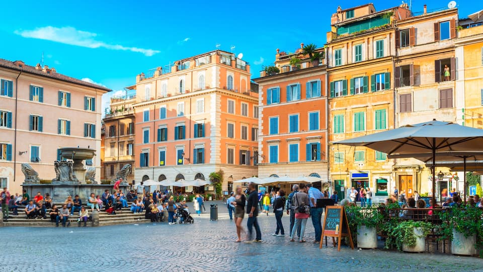 Square Santa Maria in Trastevere, Rome. Italy; Shutterstock ID 433814338