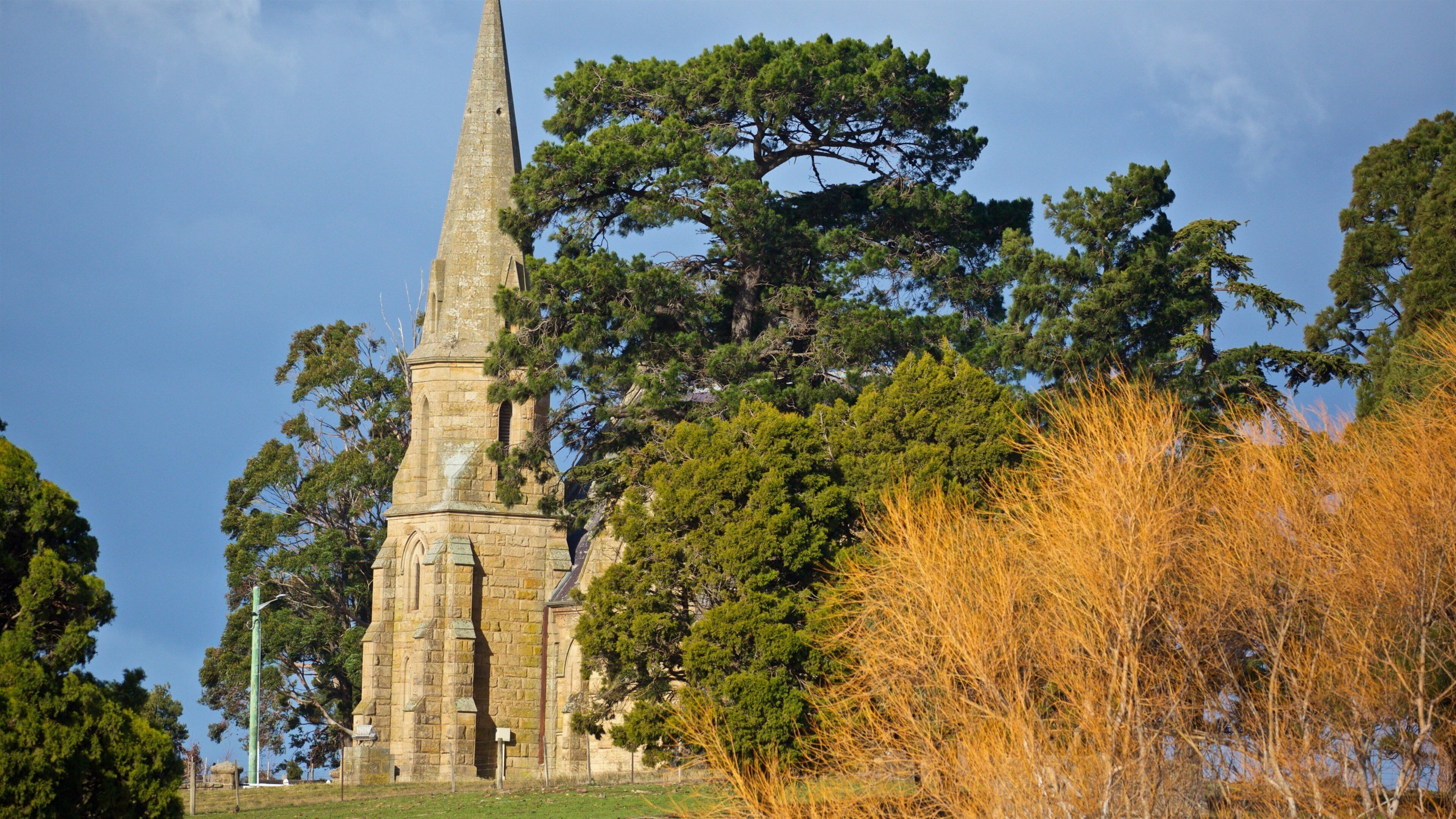 Ross which includes heritage architecture