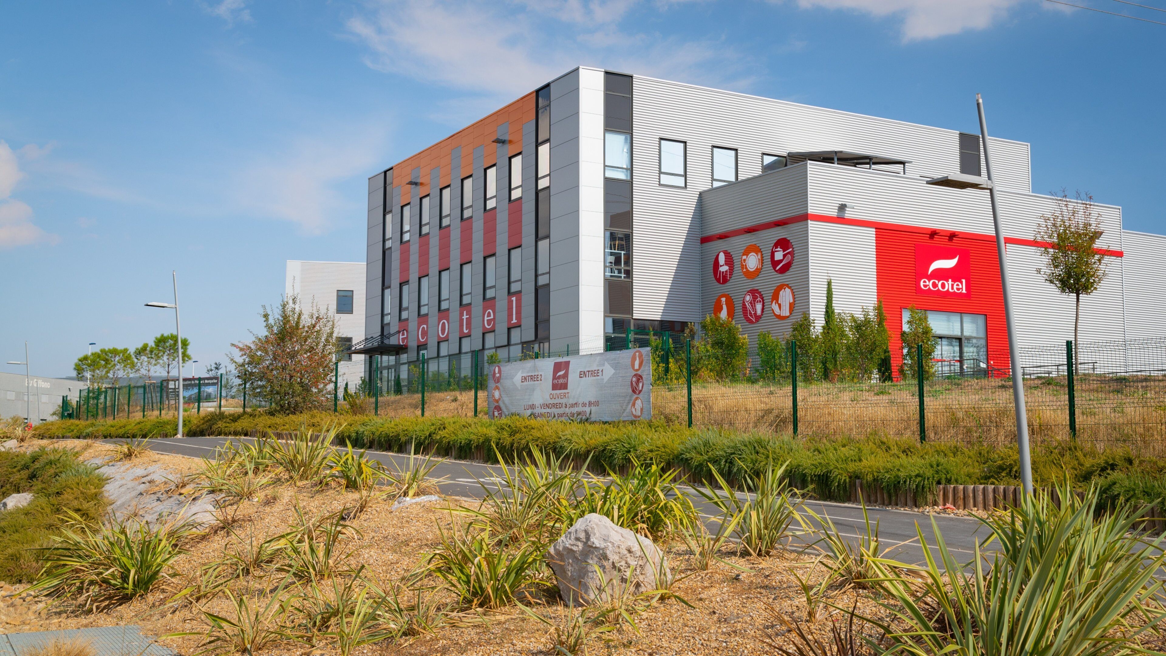 Croix-d\'Argent which includes a garden