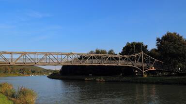 Footbridge Bergeshöveder Steg at the Nasses Dreieck (Wet Triangle) in Hörstel-Bergeshövede, Kreis Steinfurt, North Rhine-Westphalia, Germany.