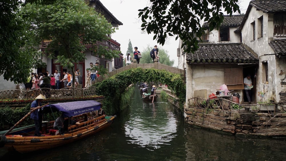 China's No.1 Water Town —— #ZhouZhuang Ancient Town.
https://twitter.com/Beautifulgx