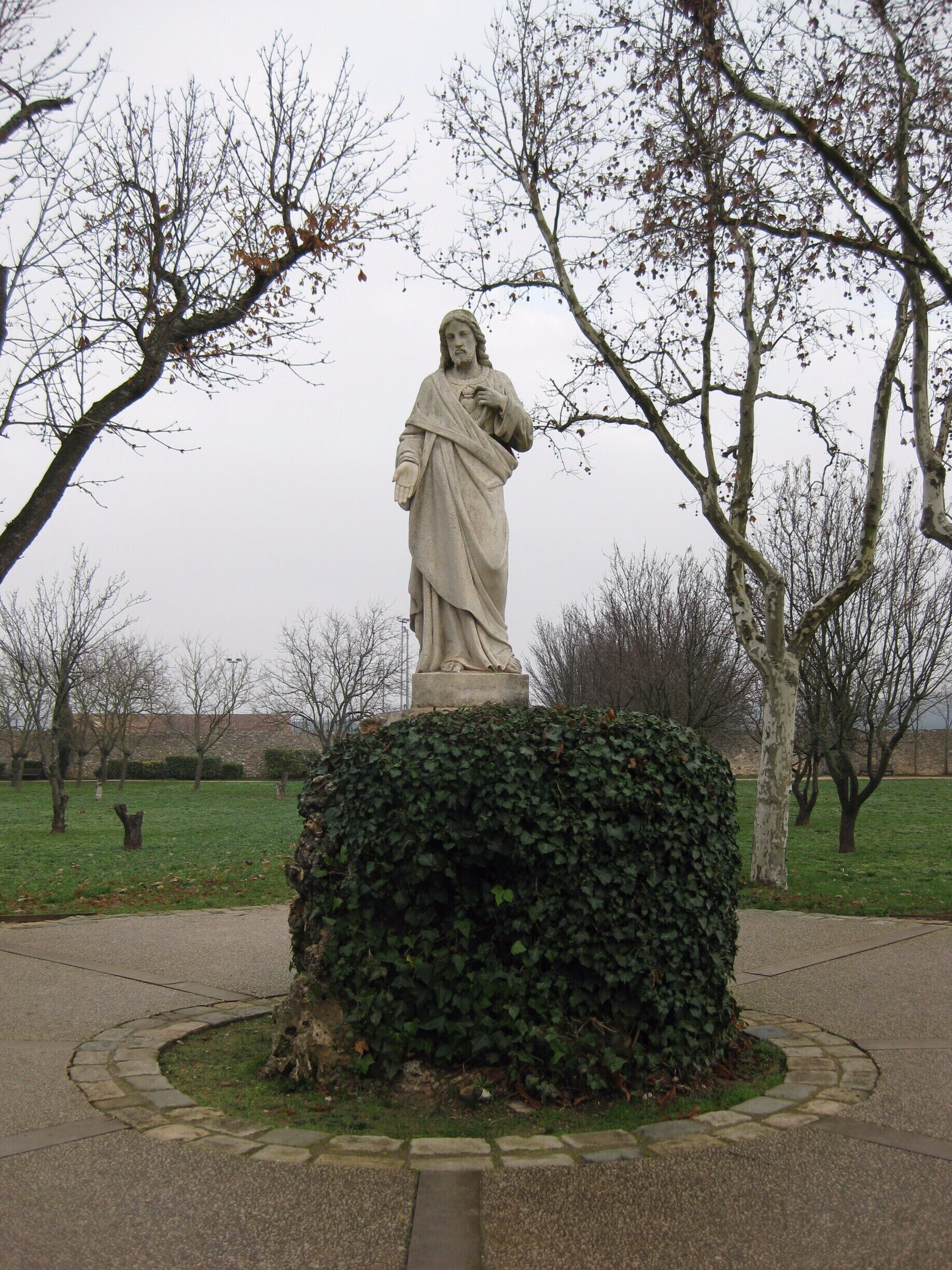 At the Jardin de l'enclos
-2015