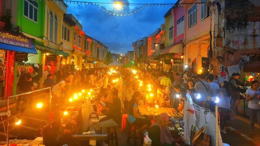 All the food you can think of on the island while walking between these old colorful Sino-Portuguese houses. The crowded weekend market known locally as Naka Market in #Phuket old town is the largest in the island, with plenty of family businesses offering food & shopping items. Despite it is a small market when compared to the huge Chatuchak market in Bangkok, it certainly beats the other markets found at Patong, Karon & Kata beaches. If you're a tourist, don't forget to bargainhard! #Thailand #LikeALocal #LifeatExpedia #trovember