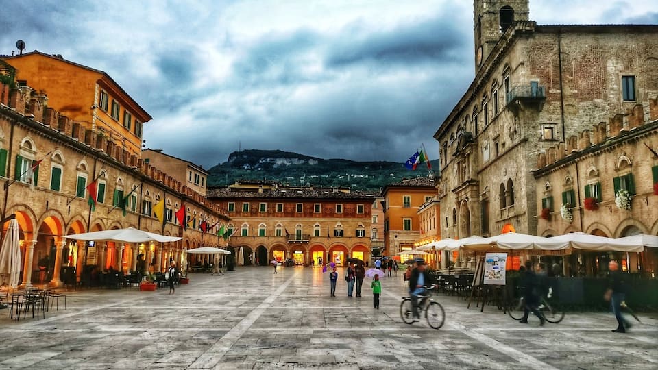 Piazza dei Popolo at blue hour