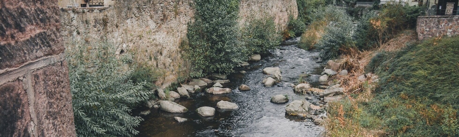 I think @disney found some inspiration in this lovely french town. Beautiful traditional houses in a cosy colorful setting.
#france #troveon #kaysersberg #town
Make sure you follow me on:
https://www.facebook.com/ShotByCanipel/
https://www.instagram.com/canipel/