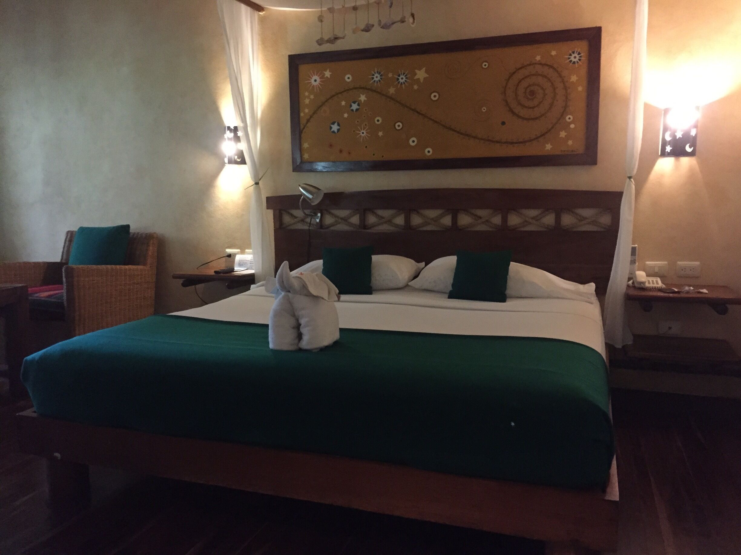 Really enjoying the rooms.  Junior suite all inclusive inclusive is the way to go.! 