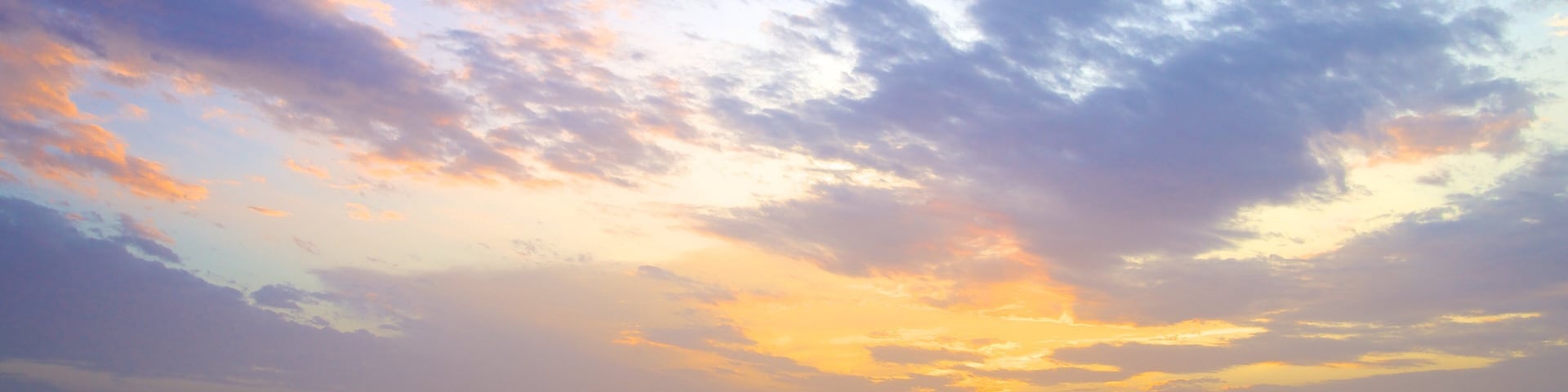 Holbox 島 呈现出 划船, 夕陽 和 山水美景