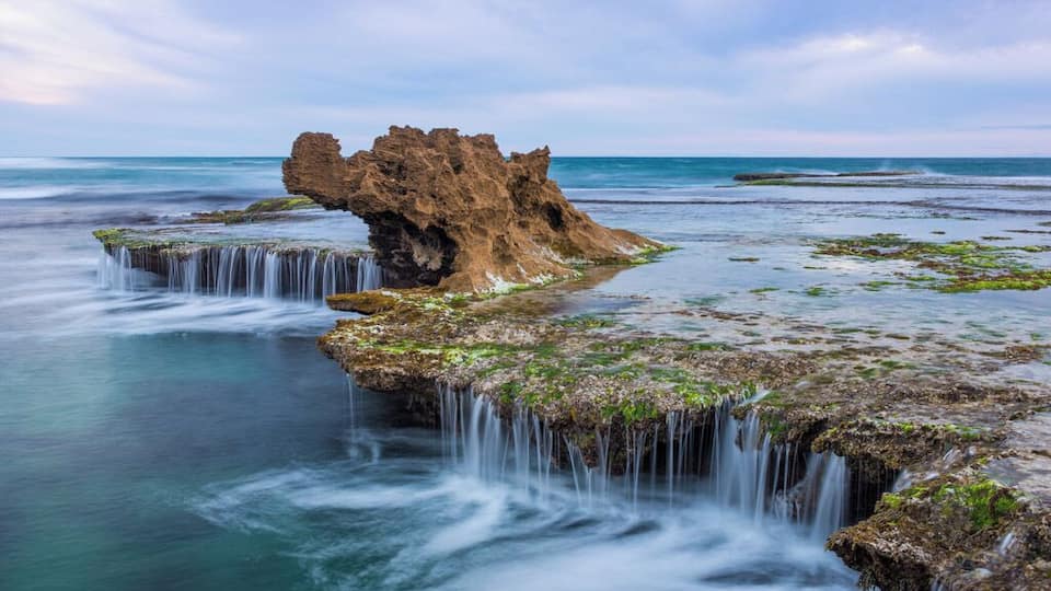 Just magical when you can catch it at the right time and tide. This was taken at Blue hour after sunset. #Nature