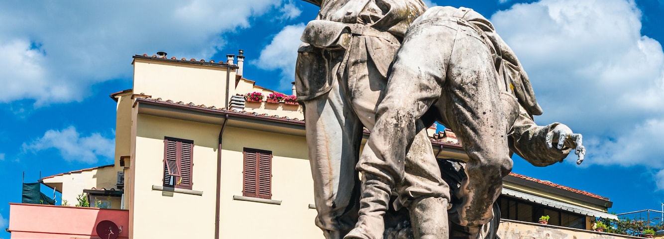 Monument of Piazza Mentana, Florence, Italy, Europe