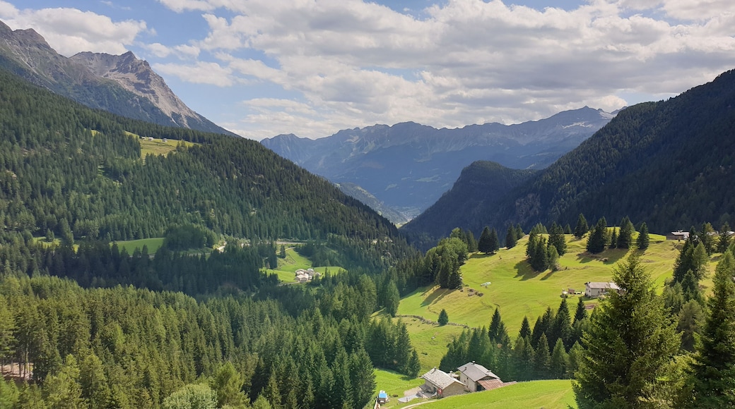 Road trip from lake Como to St Moritz