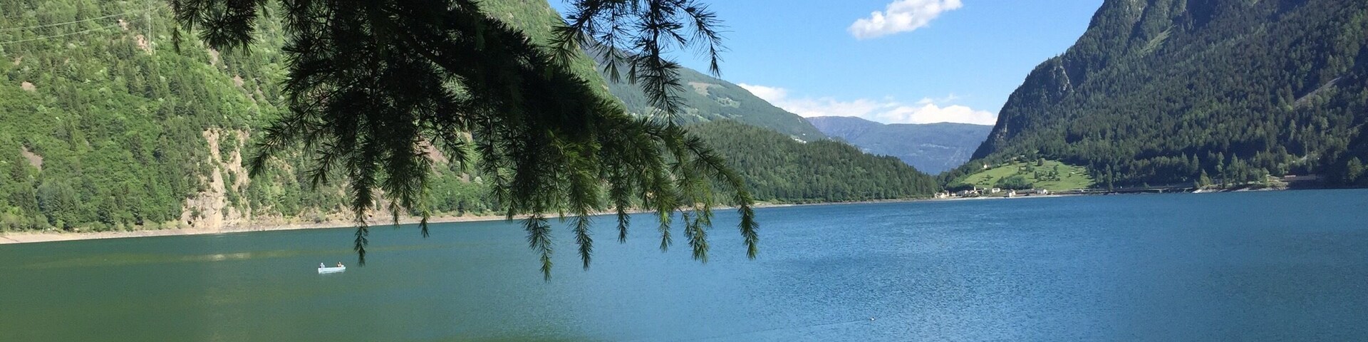 The quiet Lago di Poschiavo :) 
-
May 2017 - iPhone 6