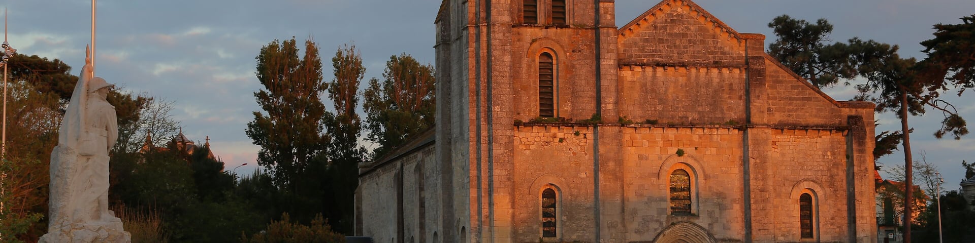 Iglesia de Nuestra Señora del Fin de las Tierras, Soulac-Sur-Mer, Francia