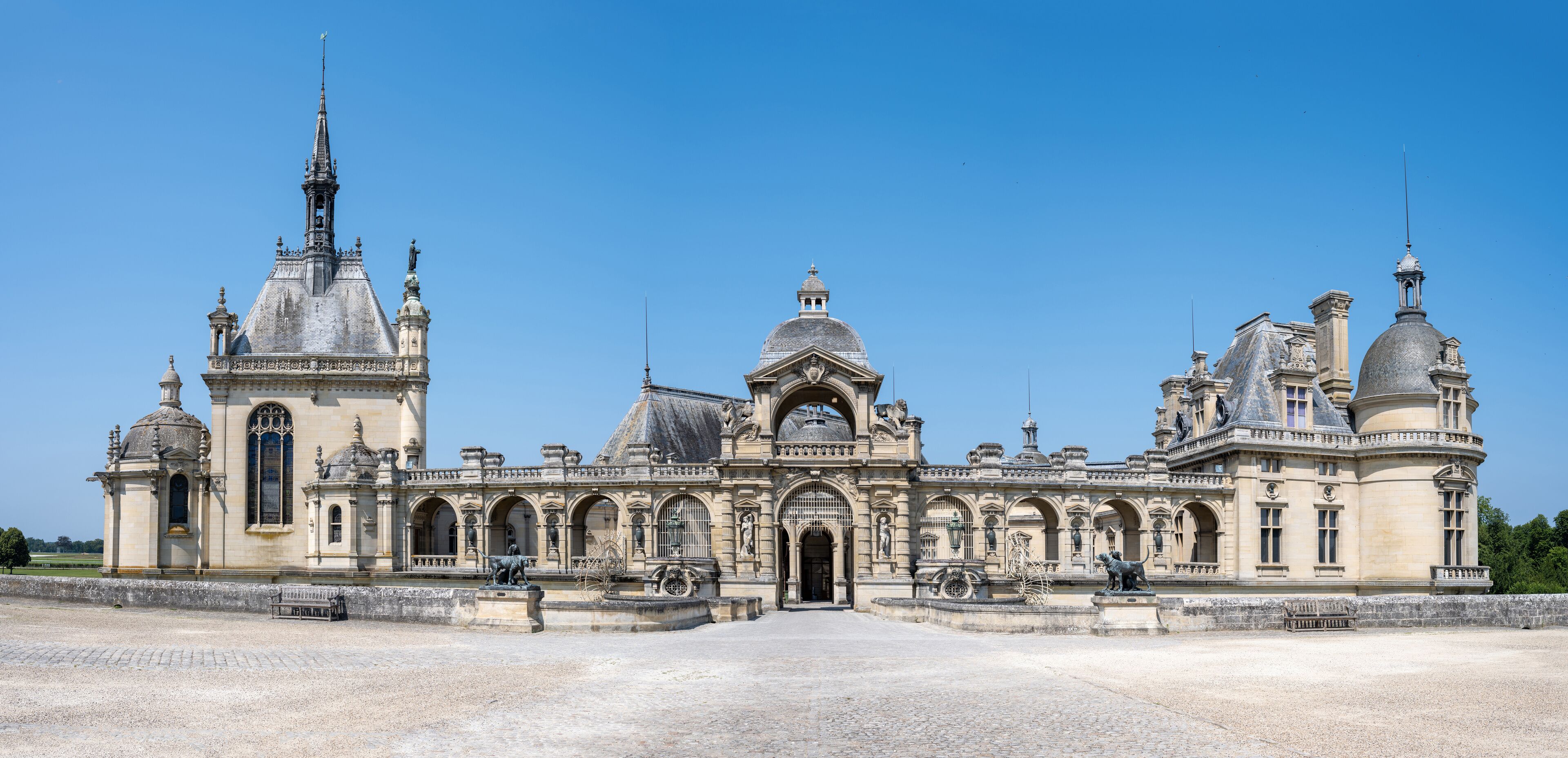 Entrée du château de Chantilly