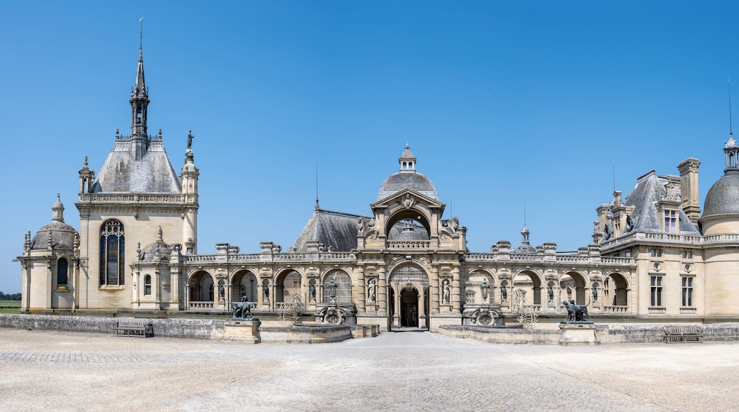 Entrée du château de Chantilly