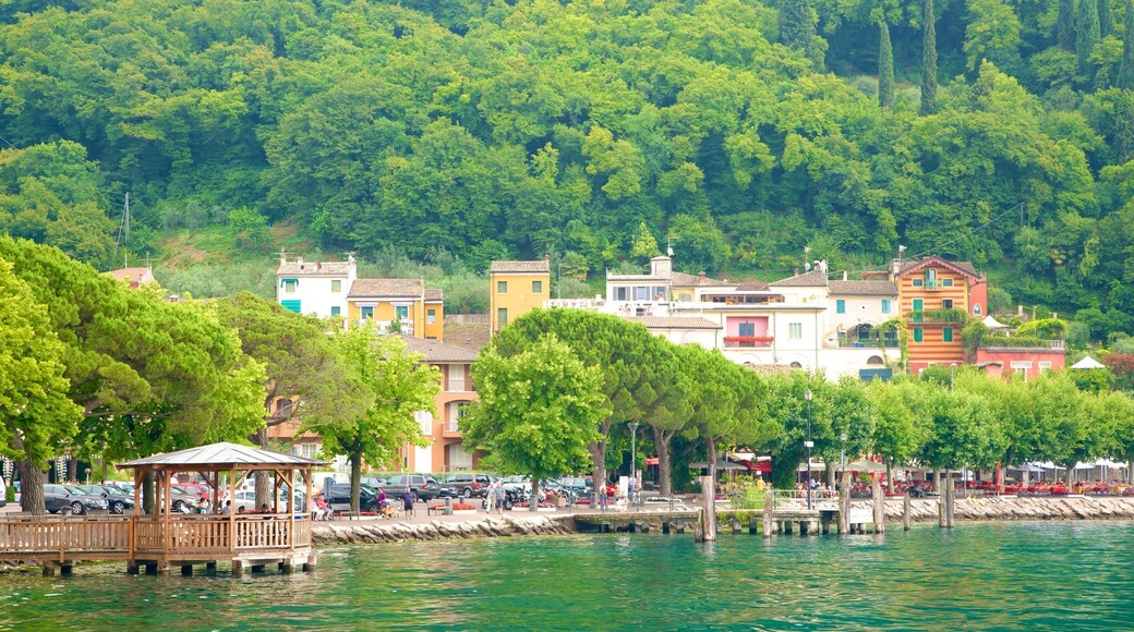 Garda showing a lake or waterhole and a small town or village