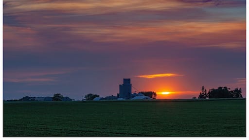 Just outside Springfield the sun was setting and came upon this