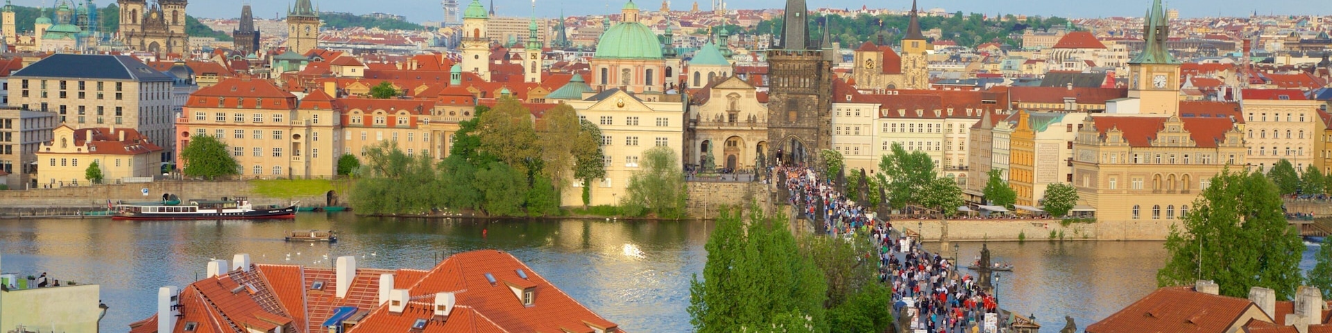 布拉格 其中包括 城市 和 河流或小溪